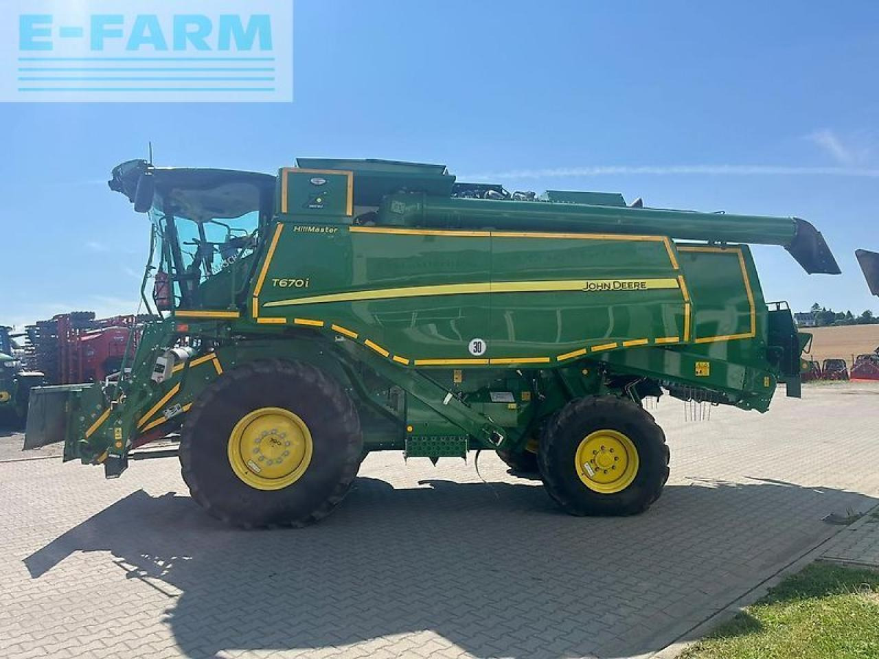 John Deere t670 hm - Kombájn: 1 kép. John Deere t670 hm - Kombájn: 1 kép.