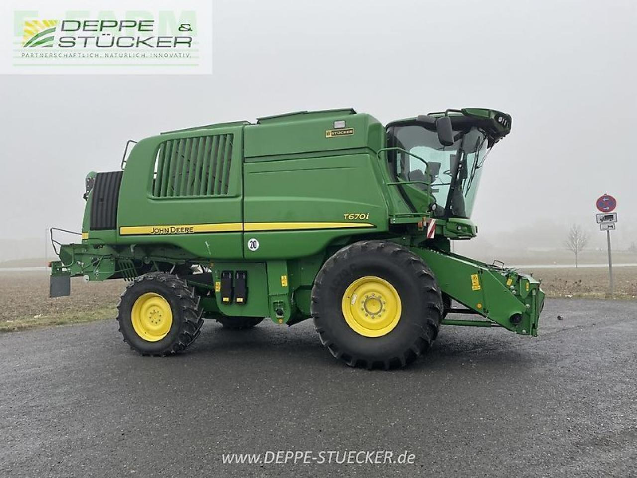 John Deere t670 mit 622r - Kombájn: 3 kép. John Deere t670 mit 622r - Kombájn: 3 kép.