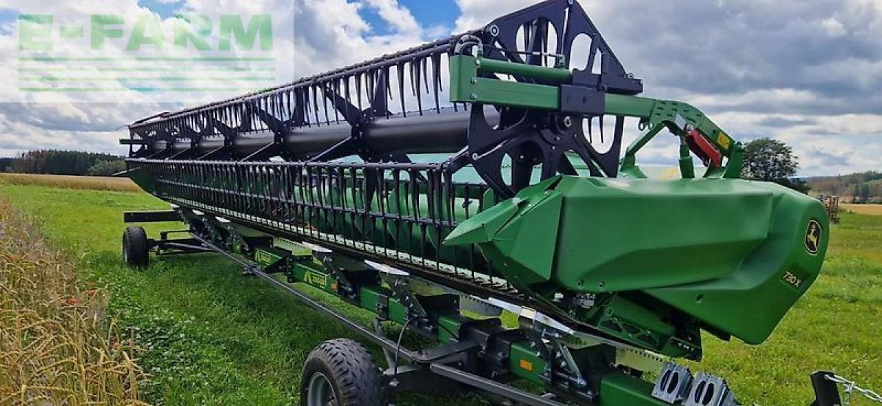 Kombájn John Deere t670i hm: 7 kép.