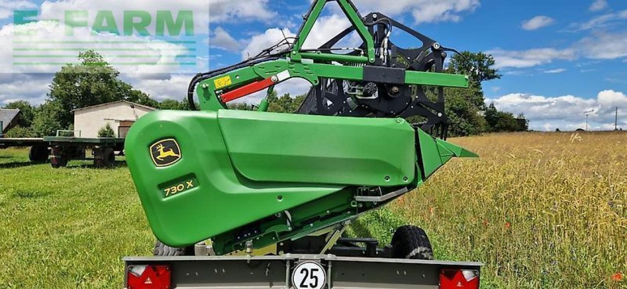Kombájn John Deere t670i hm: 8 kép.