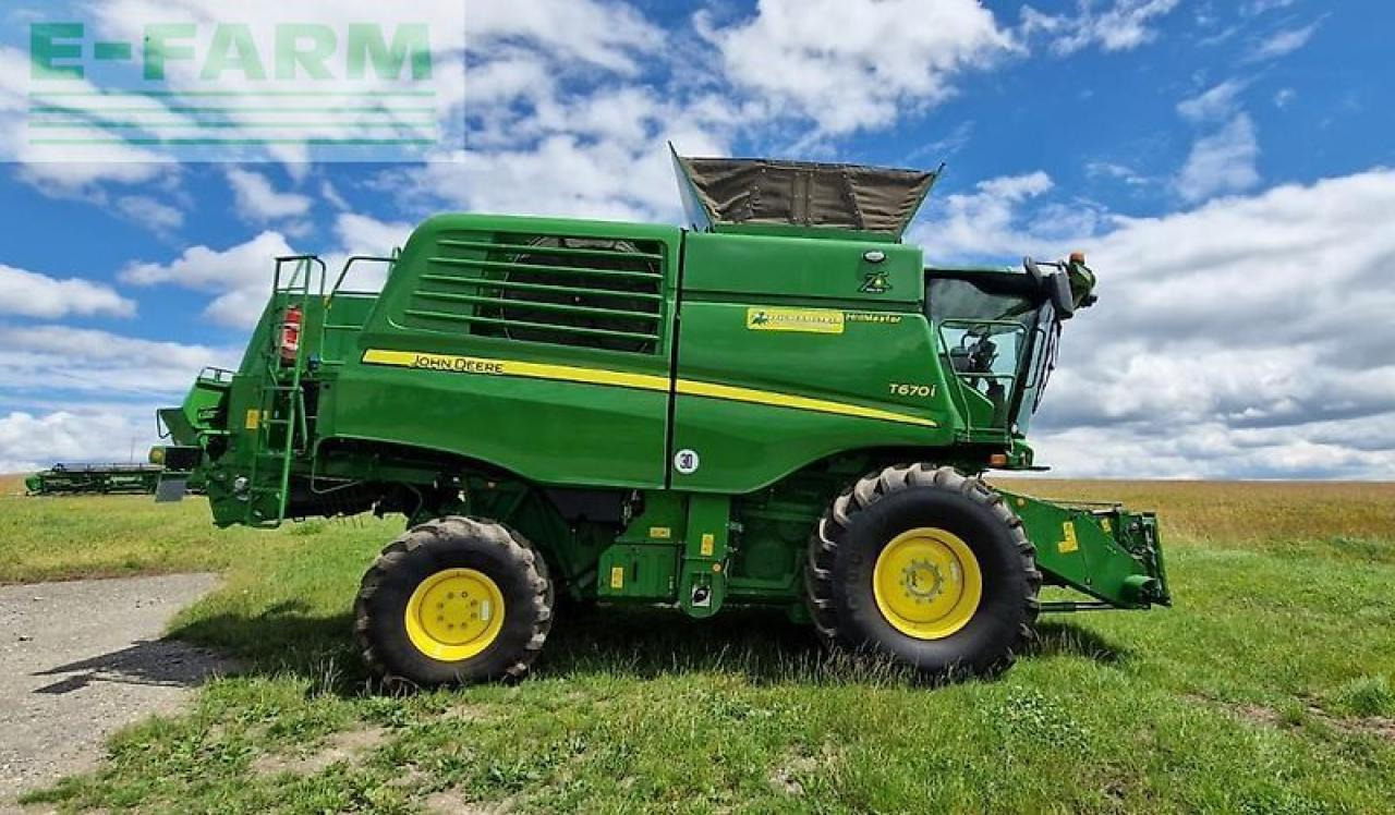 John Deere t670i hm - Kombájn: 1 kép. John Deere t670i hm - Kombájn: 1 kép.