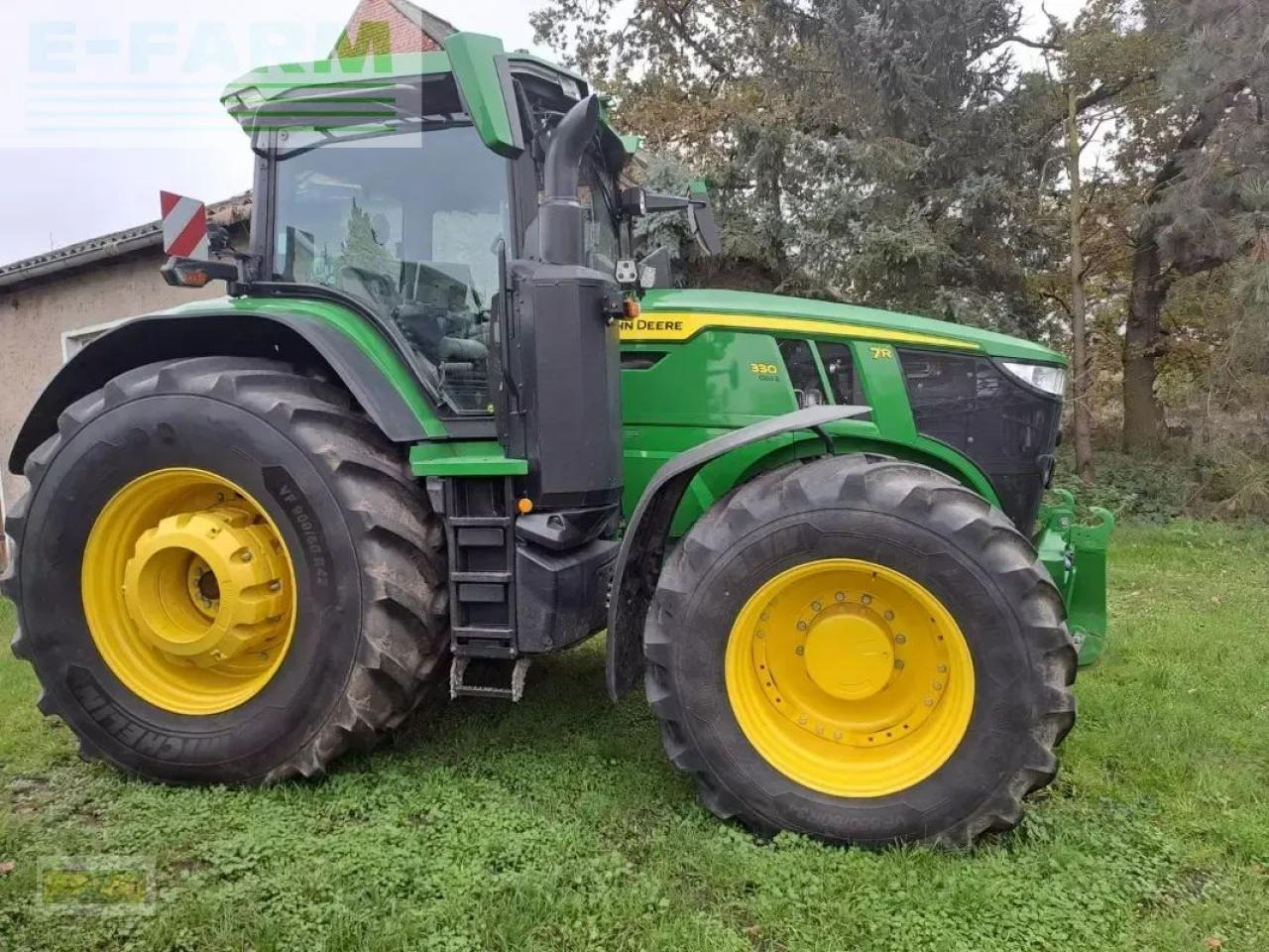 John Deere traktor 7r330 - Traktor: 1 kép. John Deere traktor 7r330 - Traktor: 1 kép.