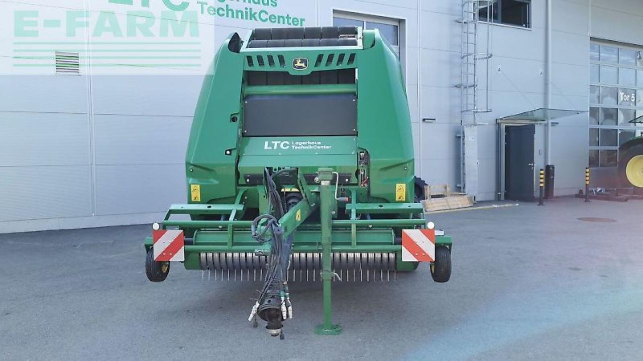 John Deere v 451 m hc25 - Kocka bálázó: 5 kép. John Deere v 451 m hc25 - Kocka bálázó: 5 kép.