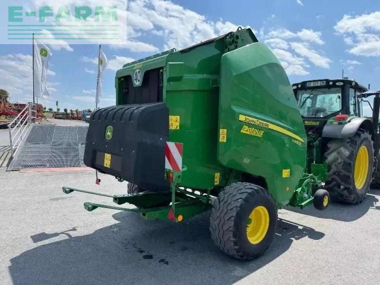 John Deere v461m - Kocka bálázó: 4 kép. John Deere v461m - Kocka bálázó: 4 kép.