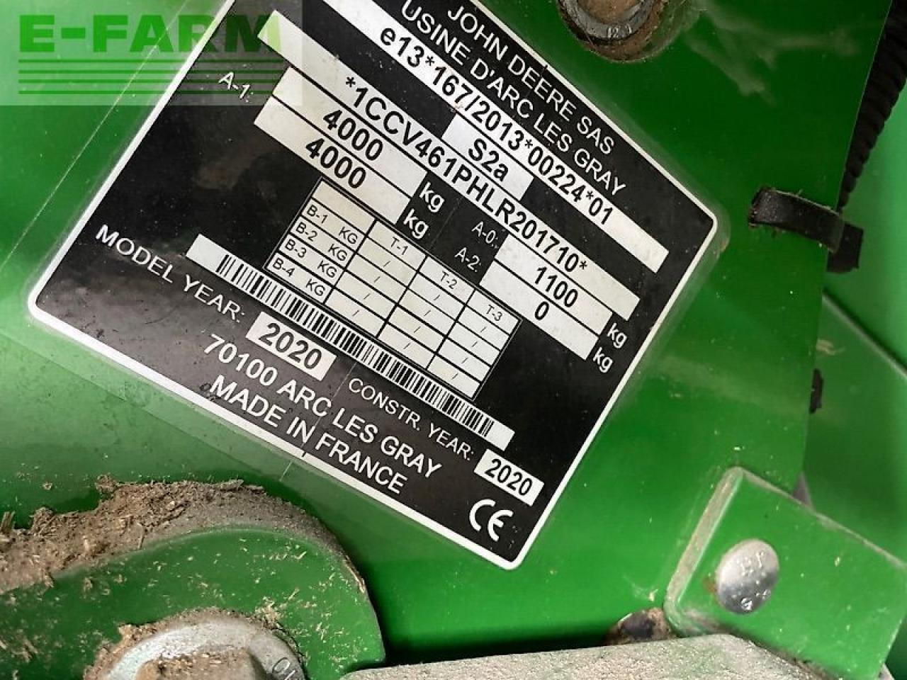 John Deere v461r isobus - Kocka bálázó: 2 kép. John Deere v461r isobus - Kocka bálázó: 2 kép.