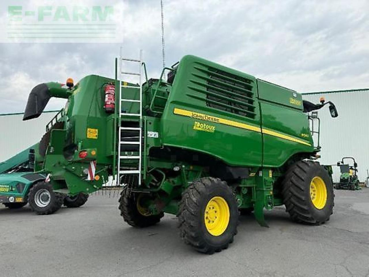 John Deere w540 - Kombájn: 4 kép. John Deere w540 - Kombájn: 4 kép.