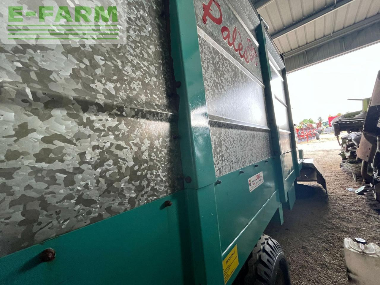 Joskin pales 500 - Állattartás gépei: 4 kép. Joskin pales 500 - Állattartás gépei: 4 kép.