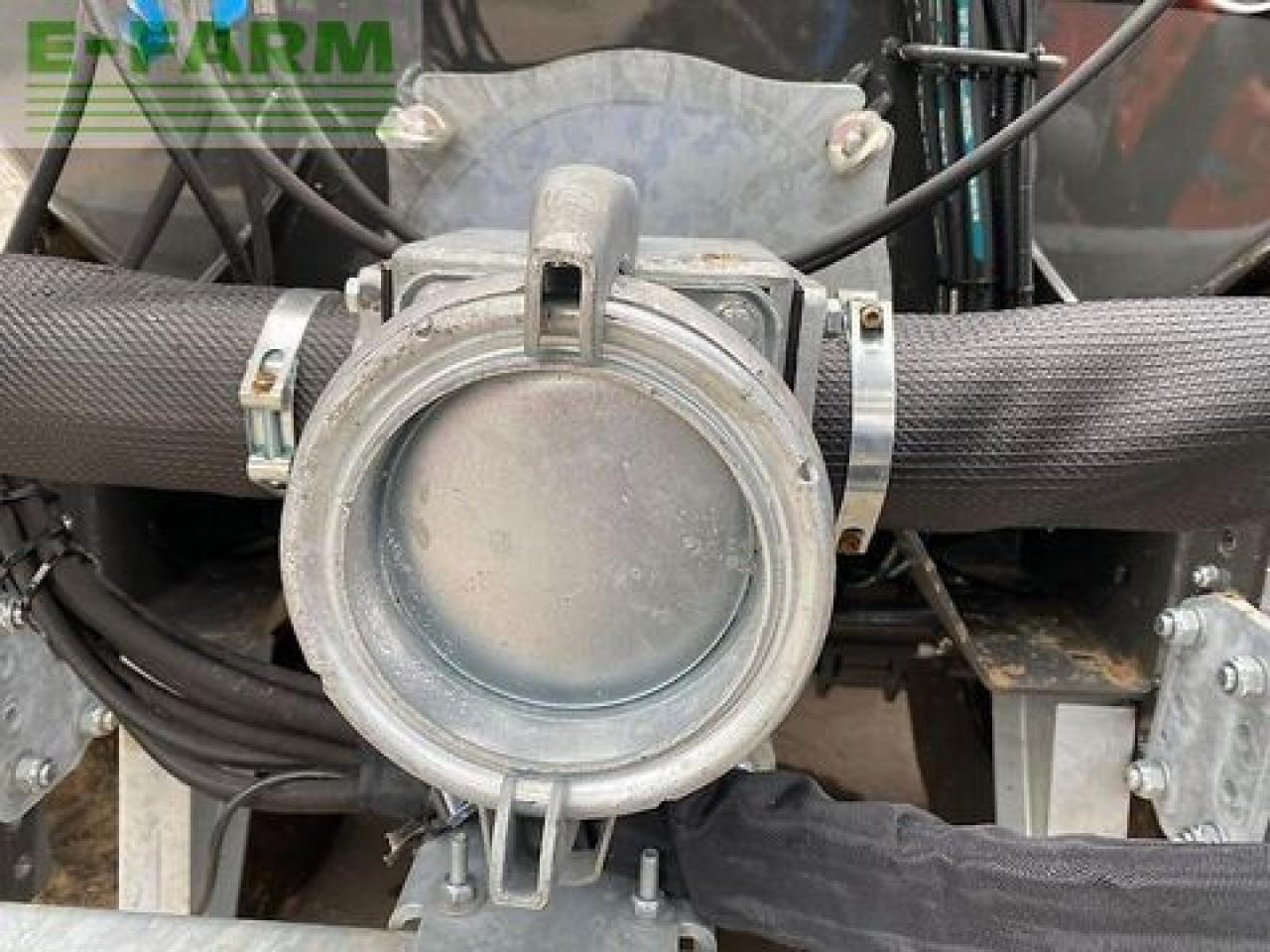 Kaweco profi i 16 ptw im kundenauftrag - Szippantó tartálykocsi: 5 kép. Kaweco profi i 16 ptw im kundenauftrag - Szippantó tartálykocsi: 5 kép.