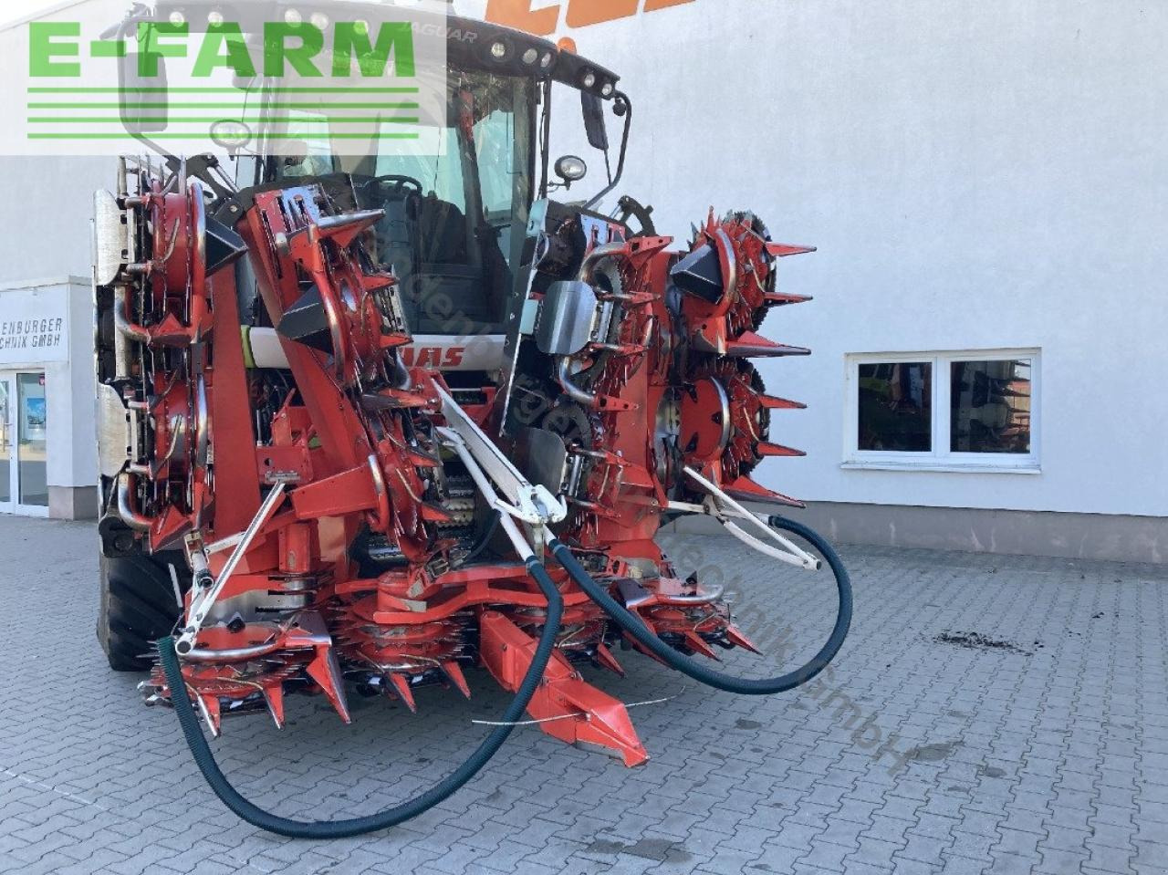 Kemper 390 plus - Takarmánybetakarító gép: 1 kép. Kemper 390 plus - Takarmánybetakarító gép: 1 kép.