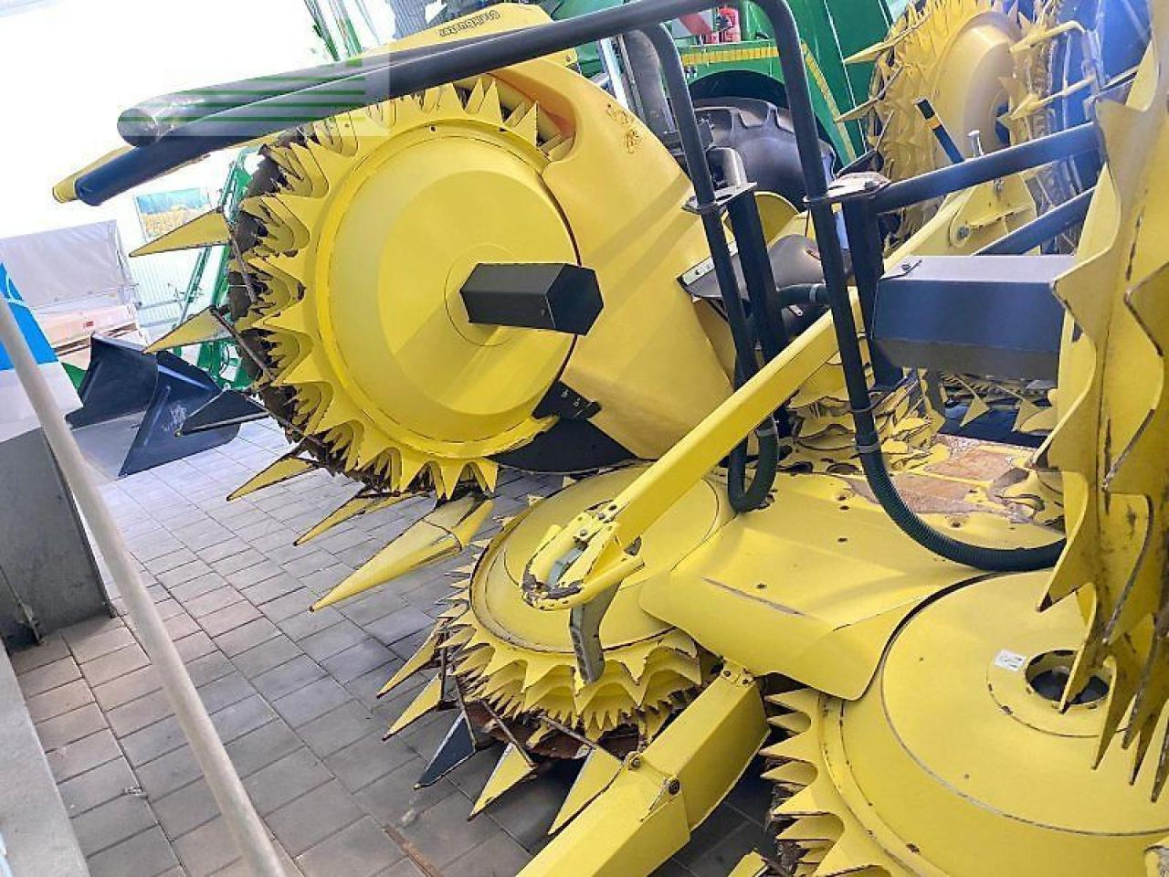 Kemper 460 plus stalkbuster - Takarmánybetakarító gép: 4 kép. Kemper 460 plus stalkbuster - Takarmánybetakarító gép: 4 kép.