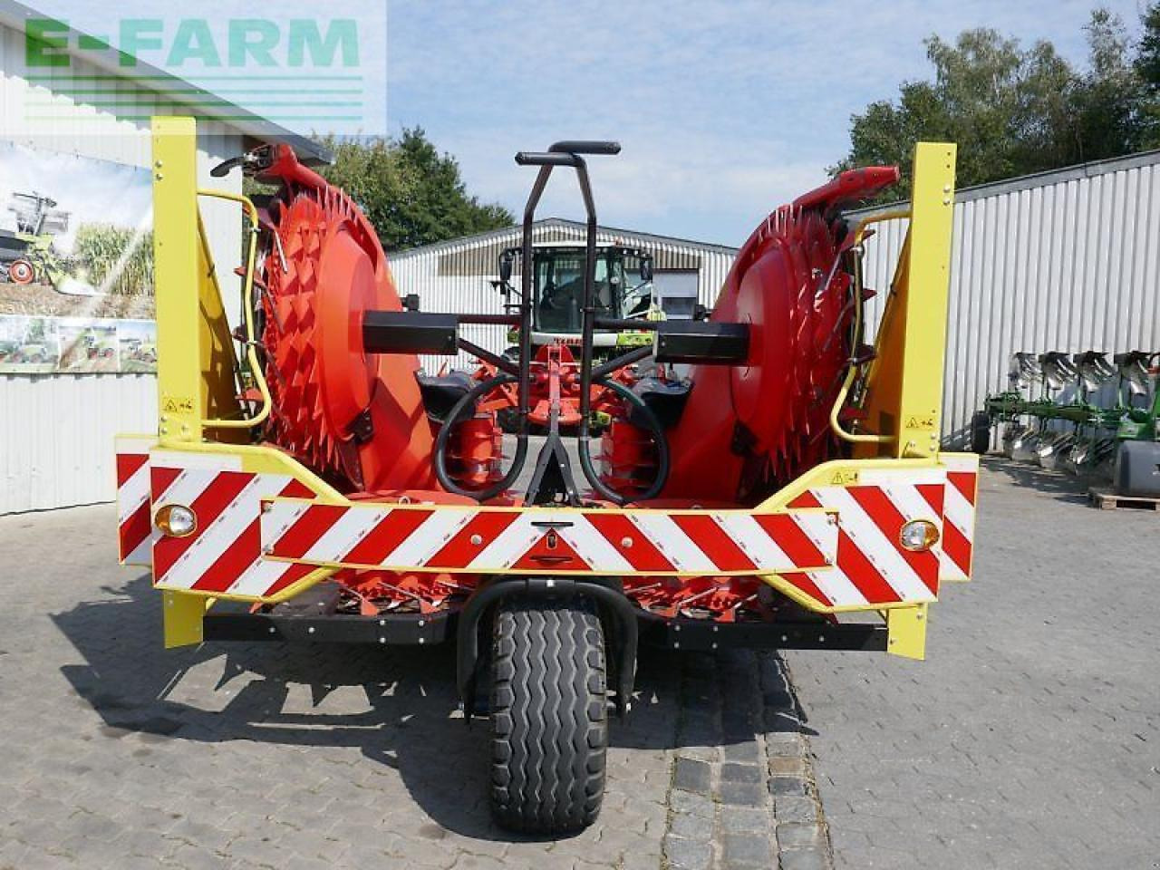 Kemper 460 s stalk-buster - Takarmánybetakarító gép: 2 kép. Kemper 460 s stalk-buster - Takarmánybetakarító gép: 2 kép.