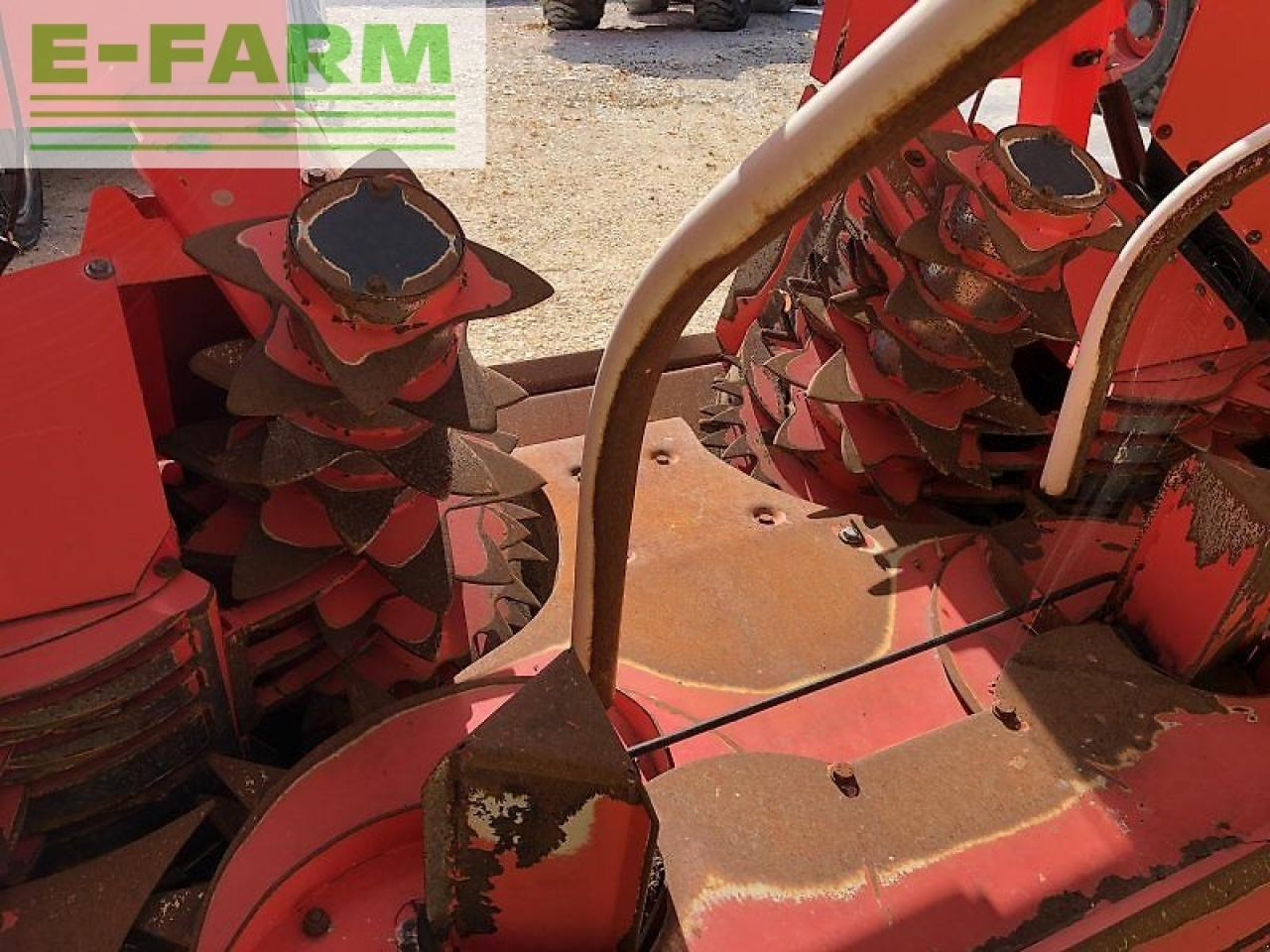 Kemper champion 345 preis reduziert !!! - Takarmánybetakarító gép: 2 kép. Kemper champion 345 preis reduziert !!! - Takarmánybetakarító gép: 2 kép.