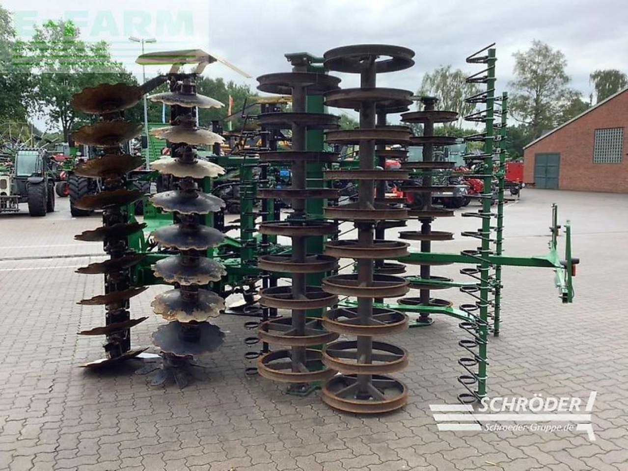 Kerner helix h 450 - Tárcsás borona: 5 kép. Kerner helix h 450 - Tárcsás borona: 5 kép.