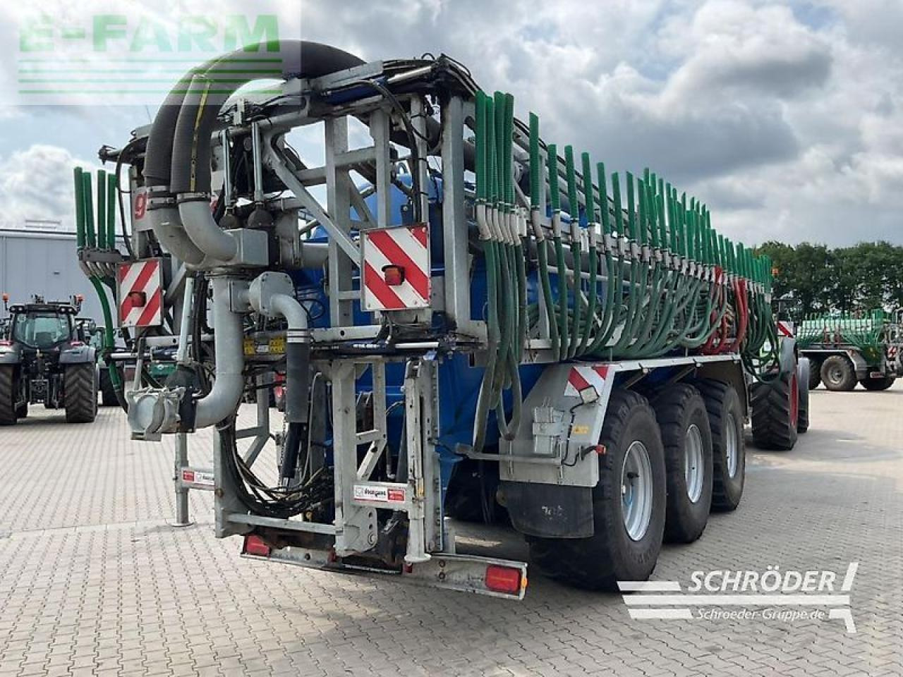 Kotte ptr 31400 - Műtrágyaszóró gép: 3 kép. Kotte ptr 31400 - Műtrágyaszóró gép: 3 kép.