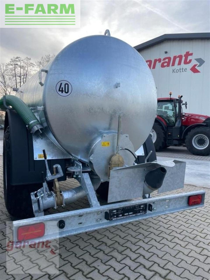 Kotte ve 10700 - Traktor: 4 kép. Kotte ve 10700 - Traktor: 4 kép.