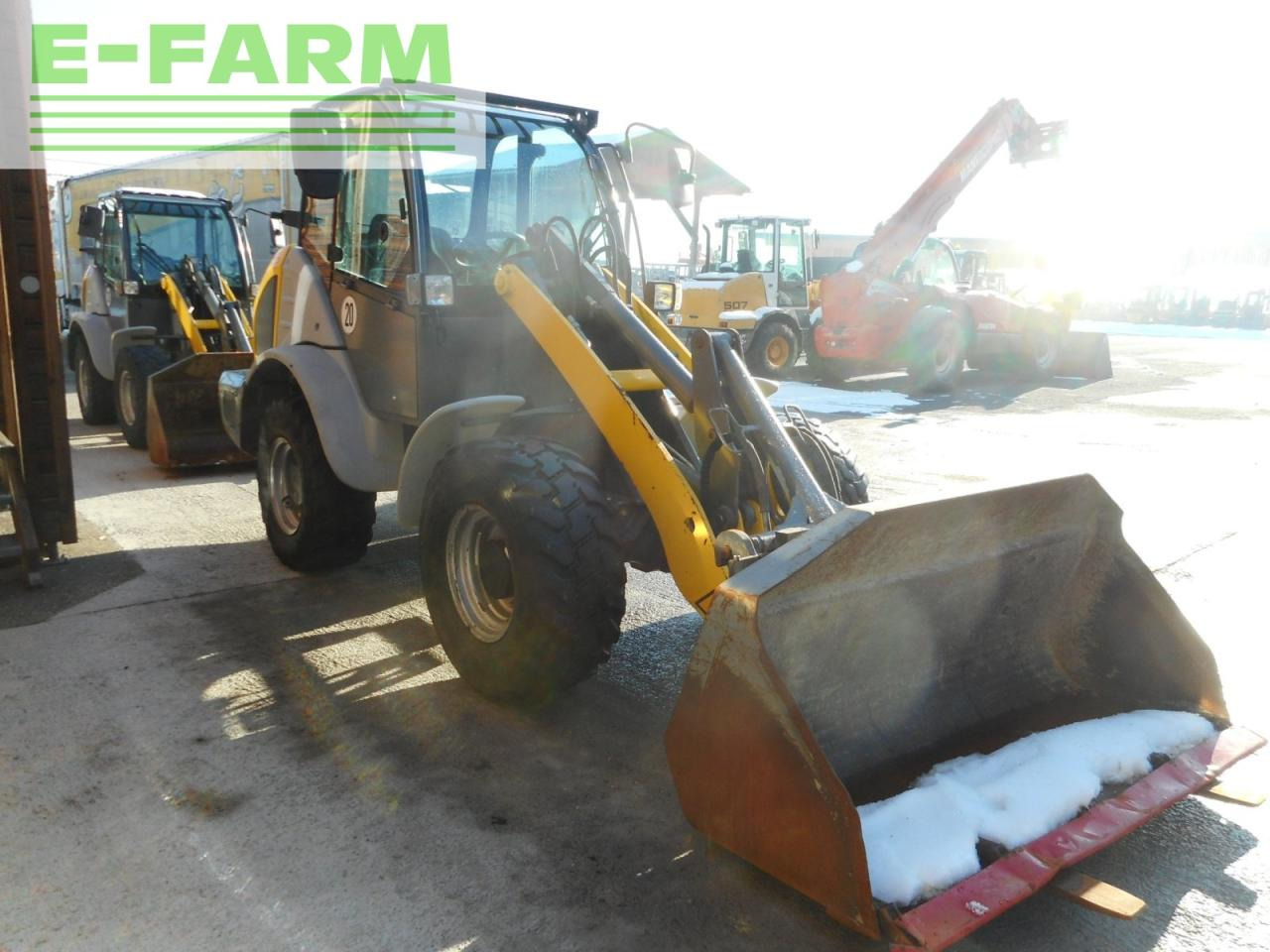 Kramer 5075 - Minikotró: 4 kép. Kramer 5075 - Minikotró: 4 kép.