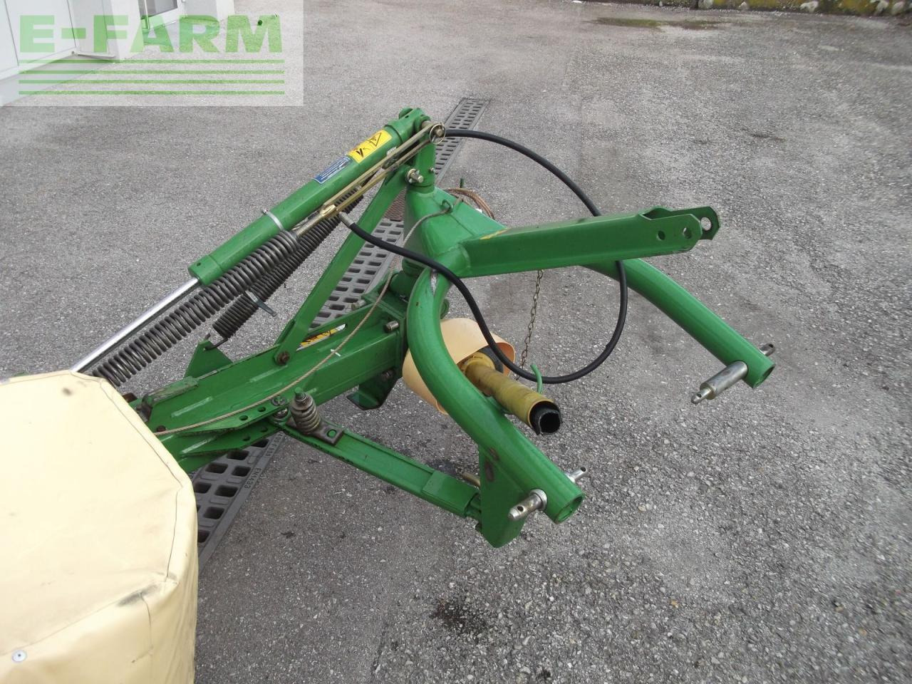 Krone am 243 s - Fűkasza: 3 kép. Krone am 243 s - Fűkasza: 3 kép.