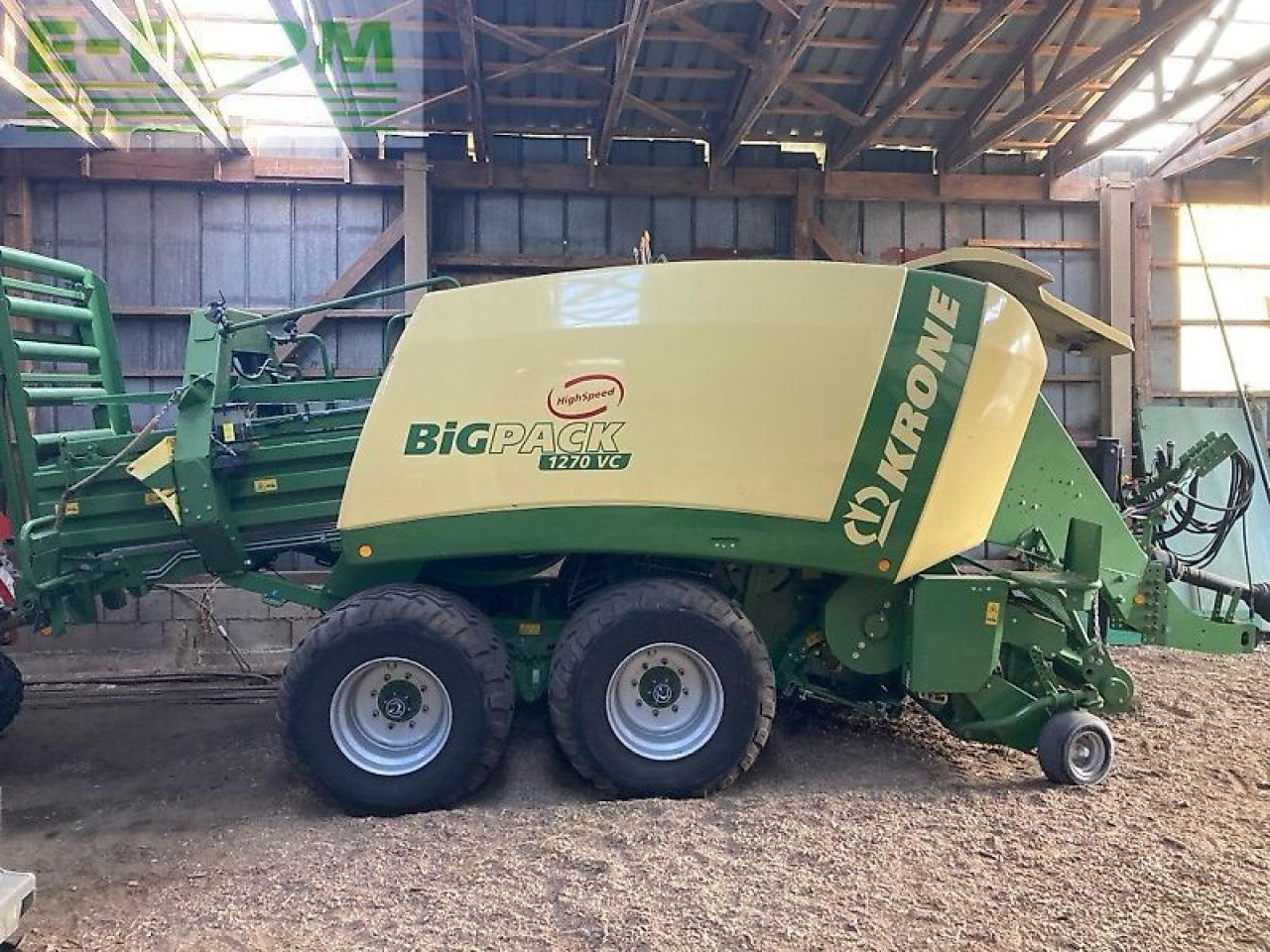 Krone big pack 1270 vc - Kocka bálázó: 1 kép. Krone big pack 1270 vc - Kocka bálázó: 1 kép.