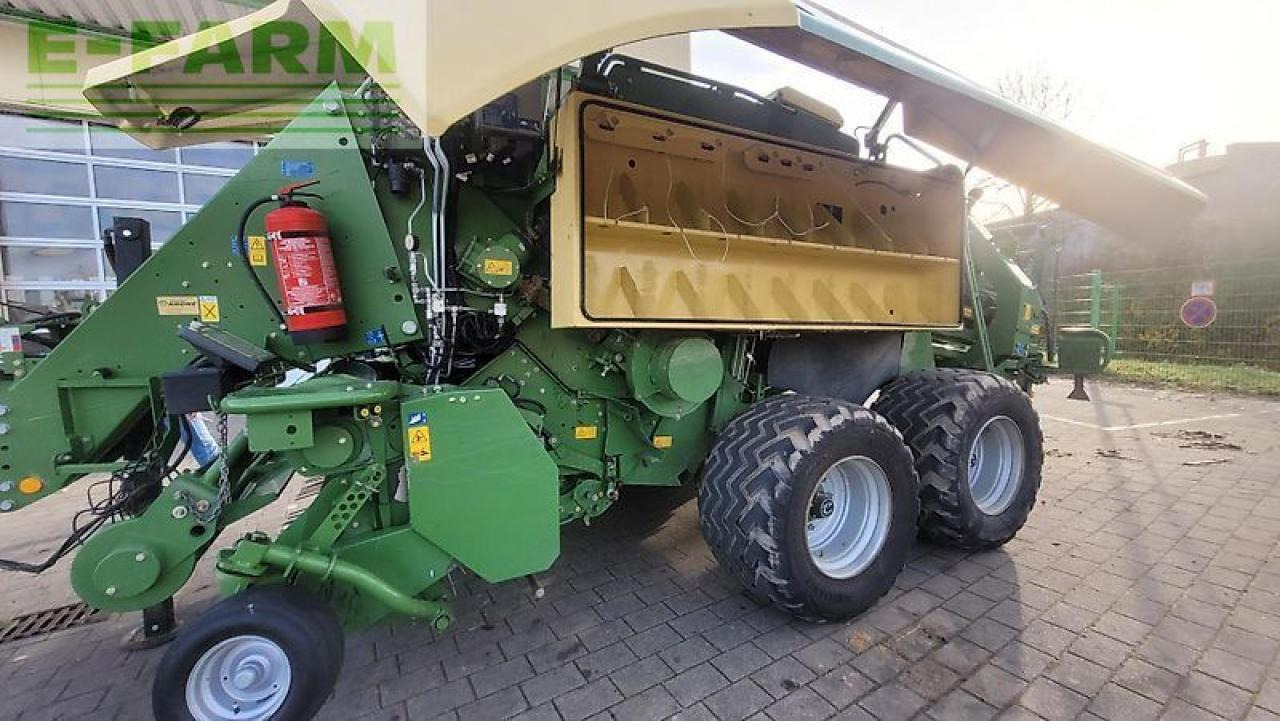 Kocka bálázó Krone big pack 1270 xc multi-bale: 10 kép. Kocka bálázó Krone big pack 1270 xc multi-bale: 10 kép.