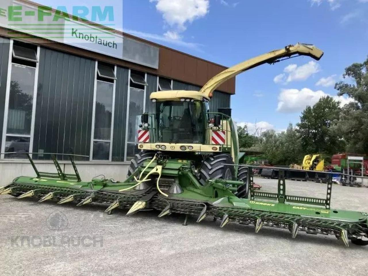 Krone big x 1100 - Önjáró szecskázógép: 1 kép. Krone big x 1100 - Önjáró szecskázógép: 1 kép.