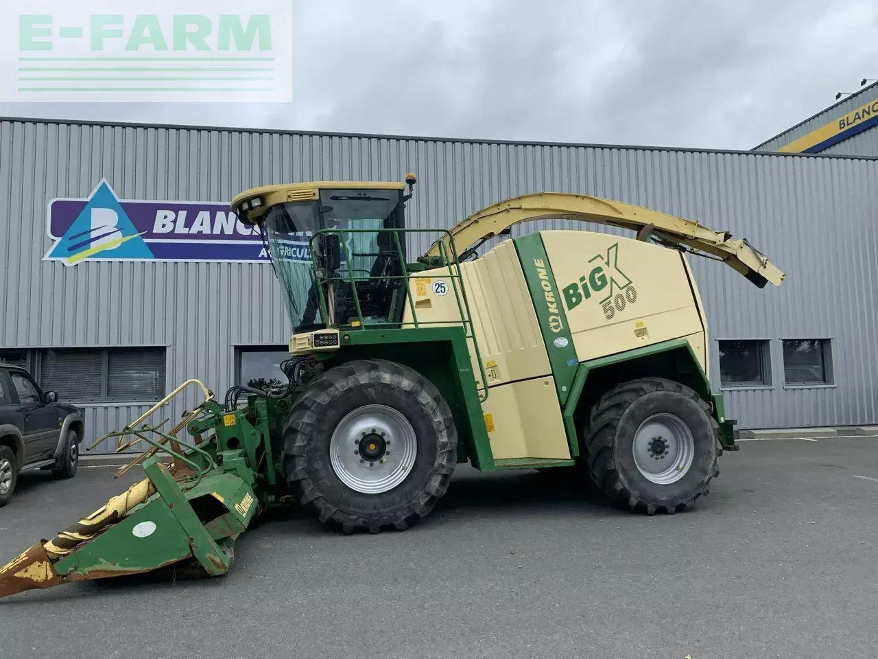 Krone big x 500 - Önjáró szecskázógép: 1 kép. Krone big x 500 - Önjáró szecskázógép: 1 kép.