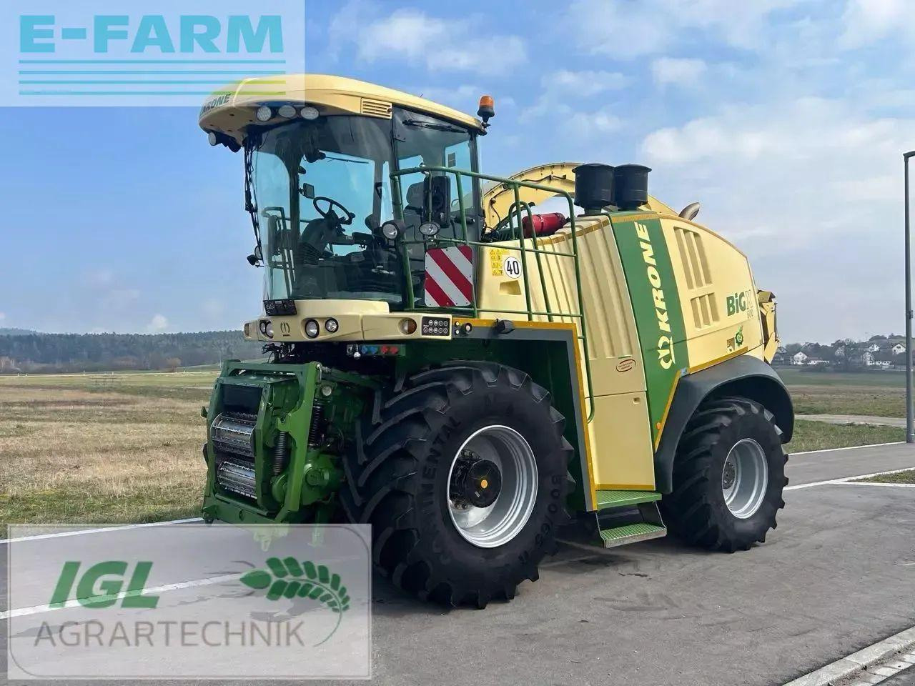 Krone big x 600 i - Önjáró szecskázógép: 1 kép. Krone big x 600 i - Önjáró szecskázógép: 1 kép.