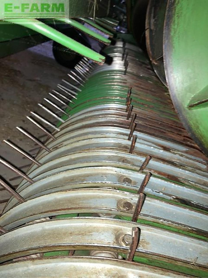 Krone big x 800 - Önjáró szecskázógép: 3 kép. Krone big x 800 - Önjáró szecskázógép: 3 kép.