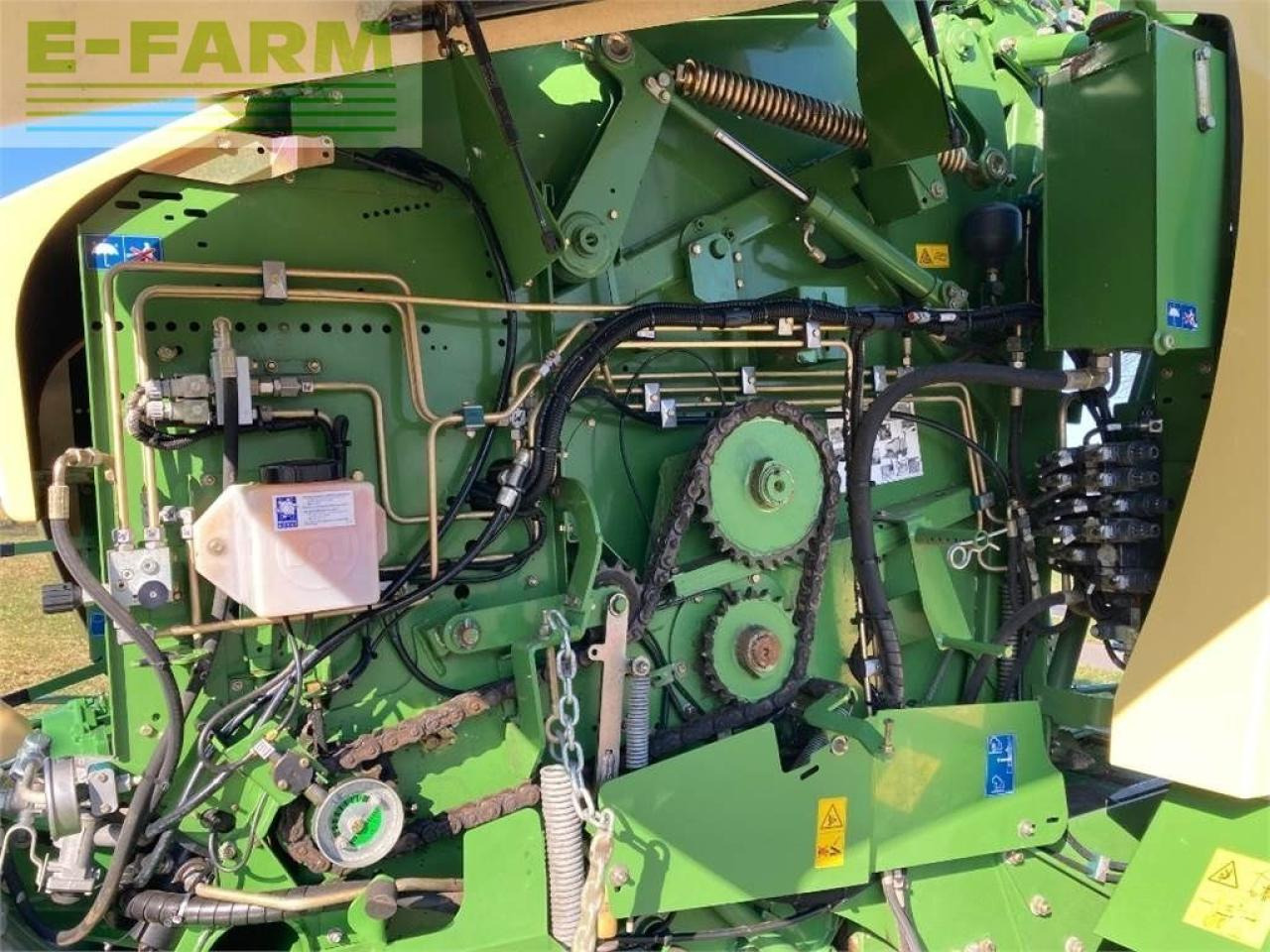 Krone comprima cv 150 xc - Kocka bálázó: 4 kép. Krone comprima cv 150 xc - Kocka bálázó: 4 kép.