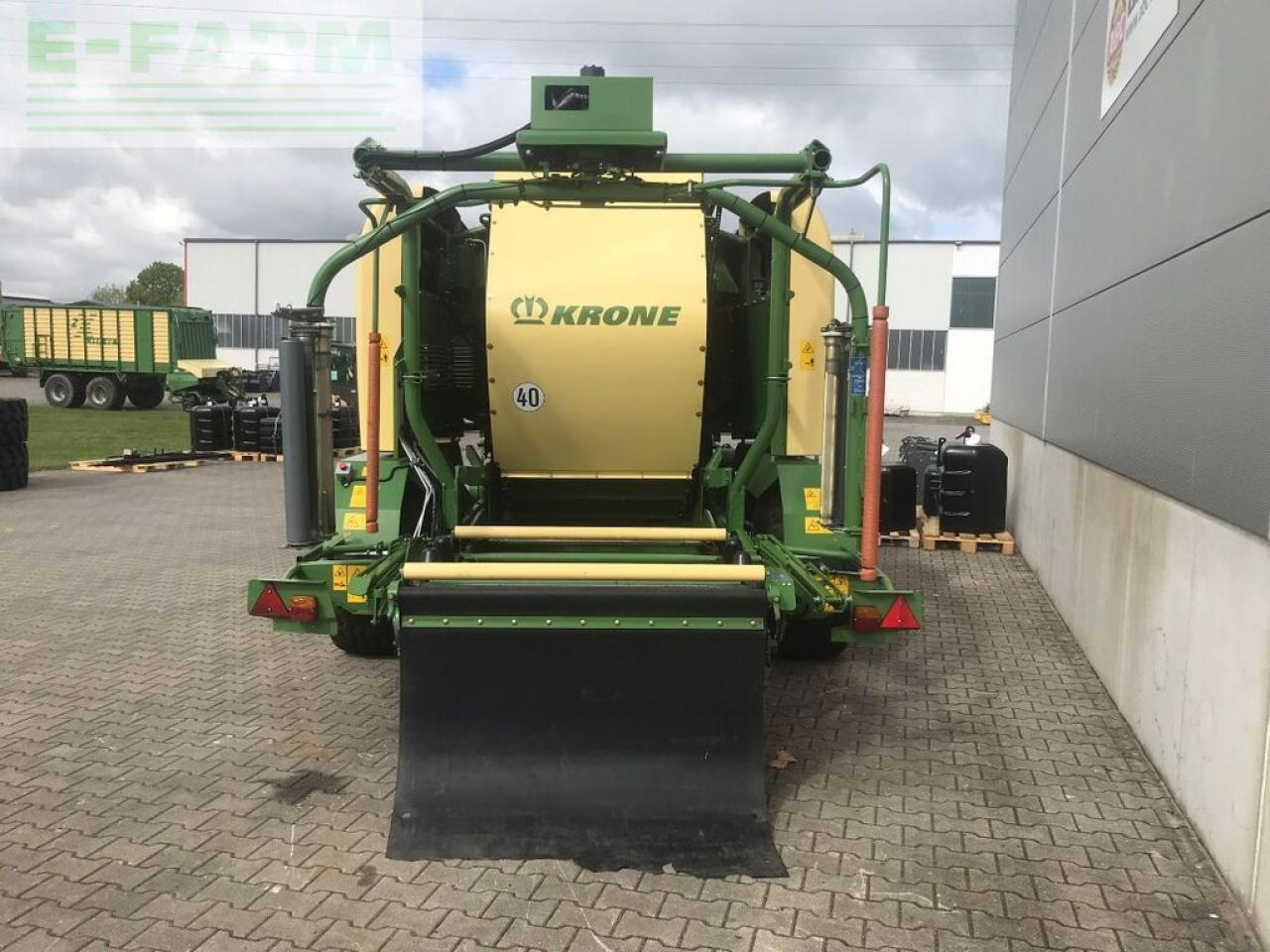 Krone comprima cv 150xc - Kocka bálázó: 4 kép. Krone comprima cv 150xc - Kocka bálázó: 4 kép.