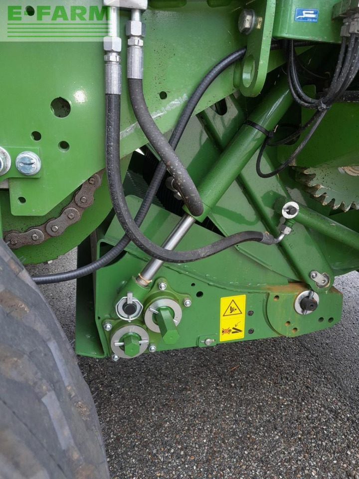 Kocka bálázó Krone comprima f 125 xc: 8 kép.