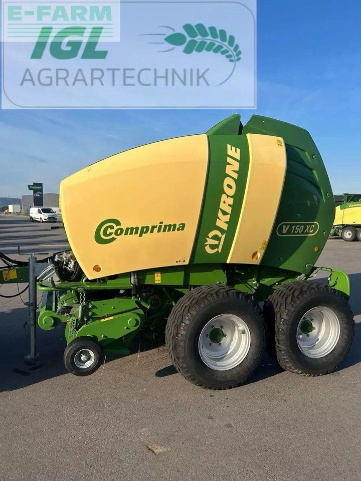Krone comprima v 150 xc - Kocka bálázó: 4 kép. Krone comprima v 150 xc - Kocka bálázó: 4 kép.