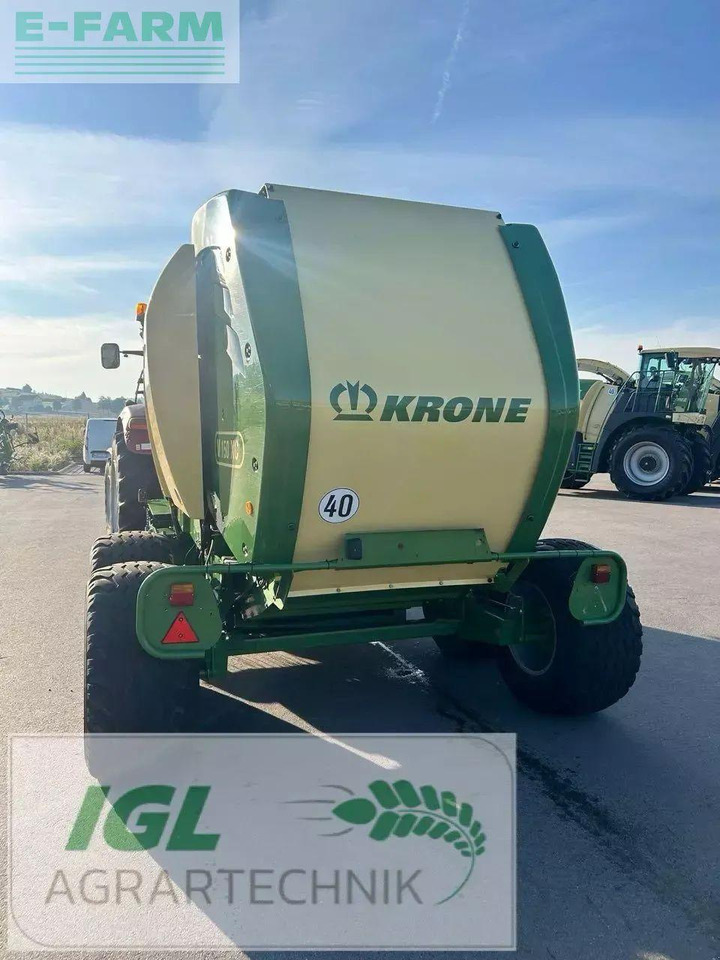 Krone comprima v 150 xc - Kocka bálázó: 3 kép. Krone comprima v 150 xc - Kocka bálázó: 3 kép.