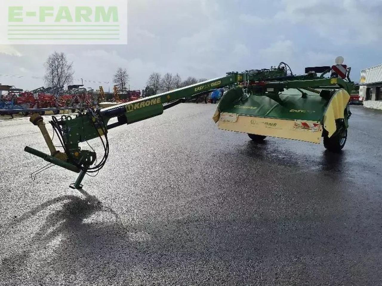 Krone easycut-tc-320cv - Fűkasza: 3 kép. Krone easycut-tc-320cv - Fűkasza: 3 kép.