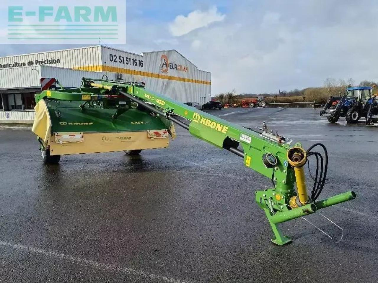 Krone easycut-tc-320cv - Fűkasza: 1 kép. Krone easycut-tc-320cv - Fűkasza: 1 kép.