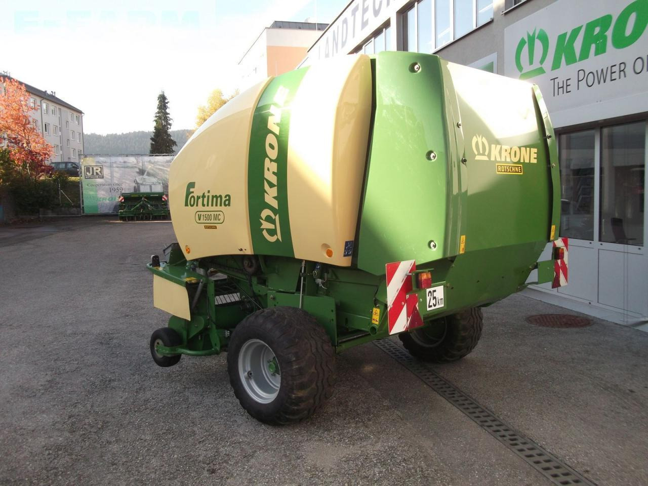 Krone fortima v 1500 multi cut - Kocka bálázó: 2 kép. Krone fortima v 1500 multi cut - Kocka bálázó: 2 kép.