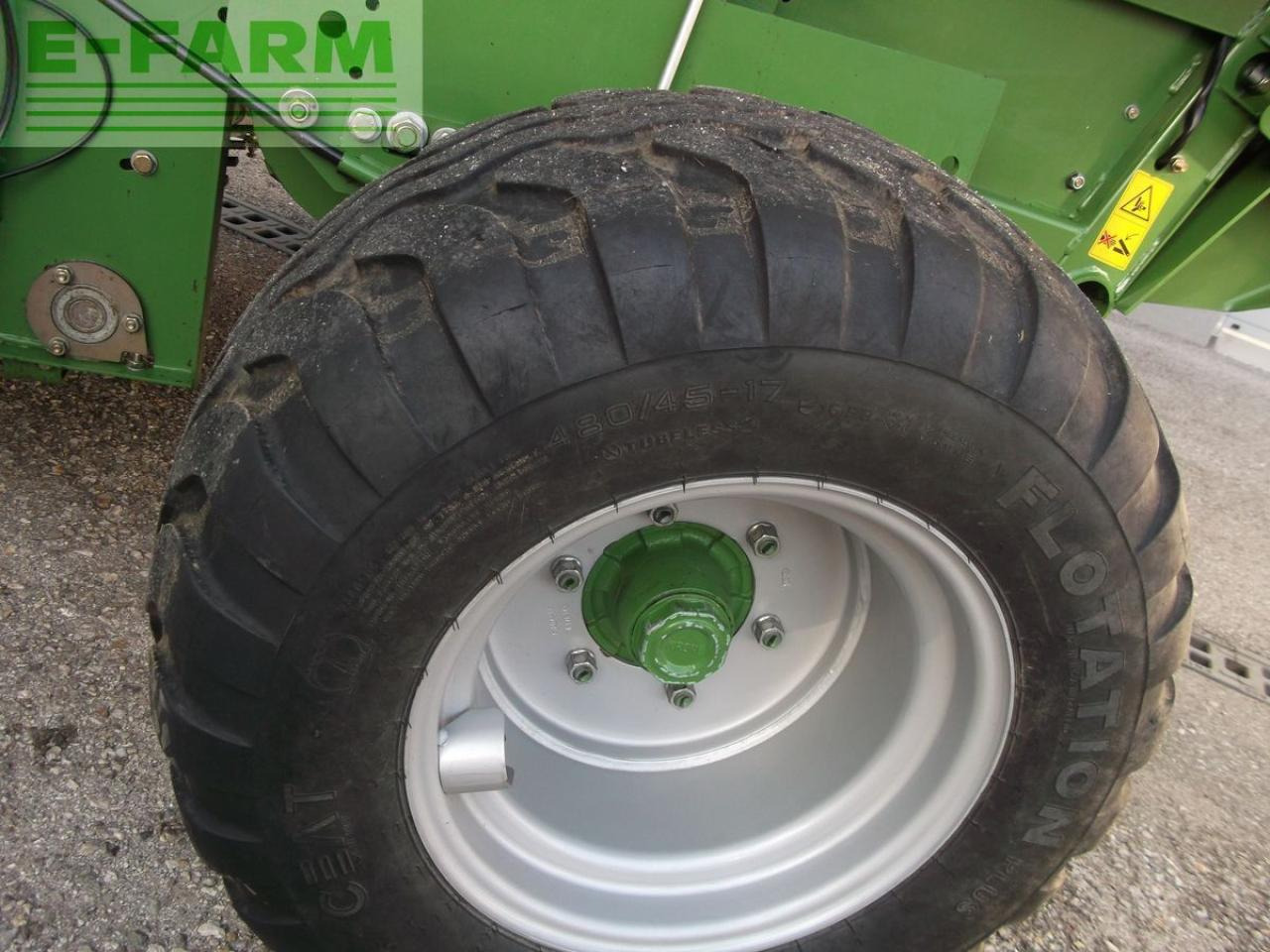 Krone fortima v 1500 multi cut - Kocka bálázó: 4 kép. Krone fortima v 1500 multi cut - Kocka bálázó: 4 kép.