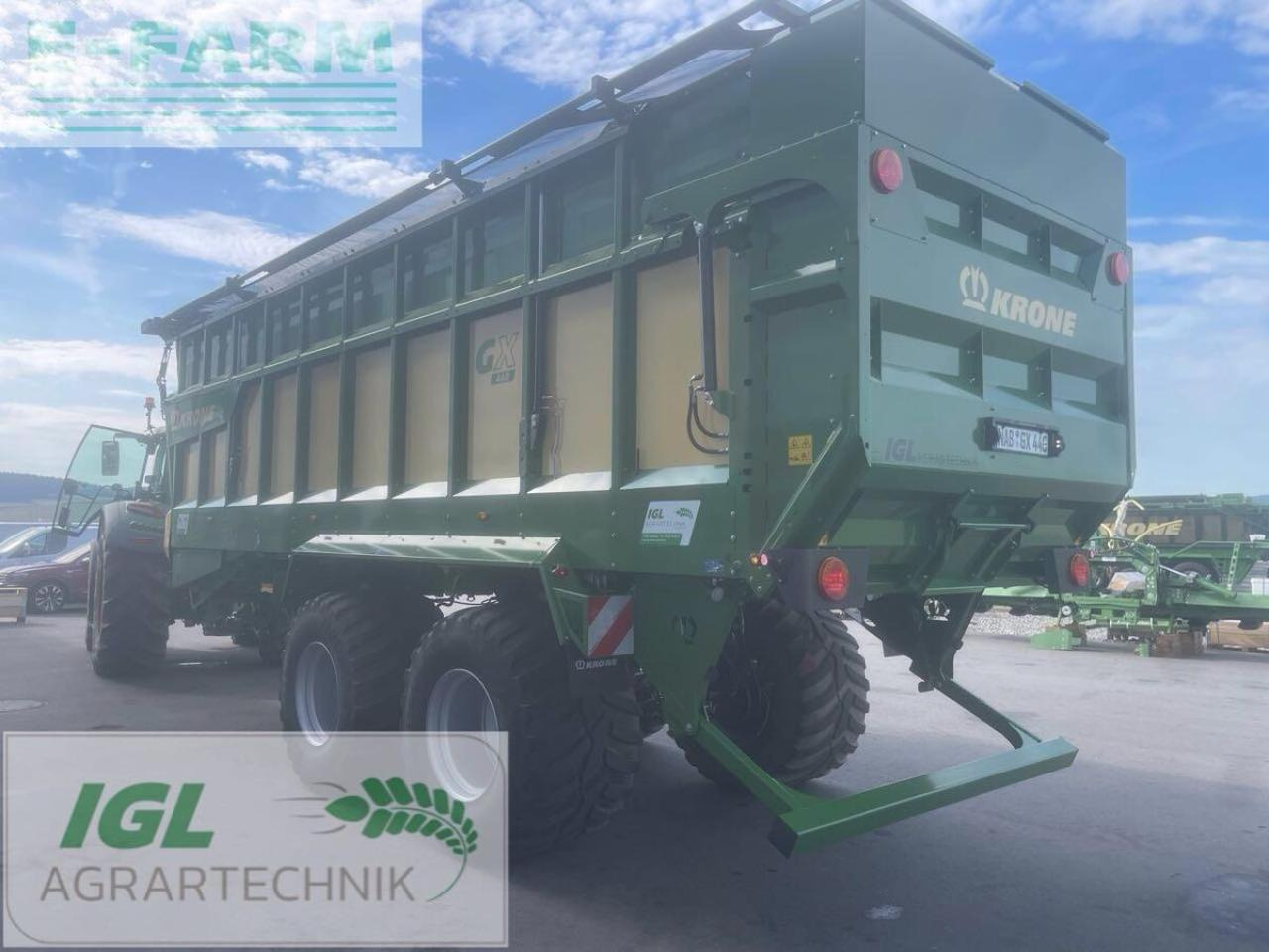 Krone gx 440 (tt801-20) - Mezőgazdasági billenőpótkocsi: 2 kép. Krone gx 440 (tt801-20) - Mezőgazdasági billenőpótkocsi: 2 kép.