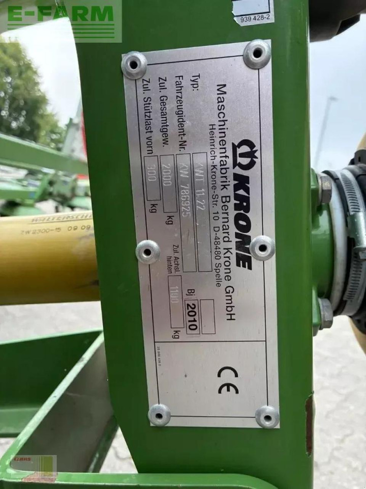 Krone kwt 11.22 - Szénaforgató: 5 kép. Krone kwt 11.22 - Szénaforgató: 5 kép.