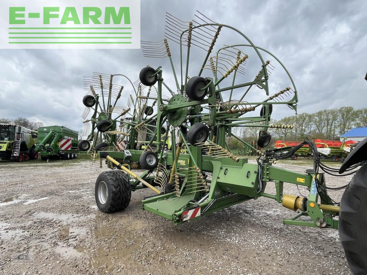 Krone swadro 1400 plus - Szénaforgató: 1 kép. Krone swadro 1400 plus - Szénaforgató: 1 kép.