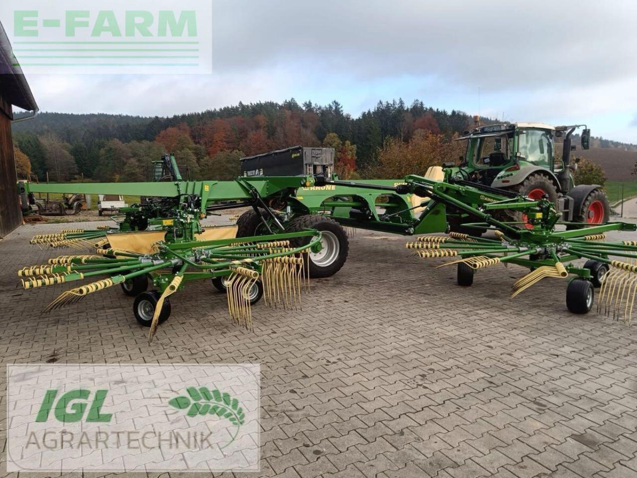 Krone swadro tc 1370 - Szénaforgató: 4 kép. Krone swadro tc 1370 - Szénaforgató: 4 kép.