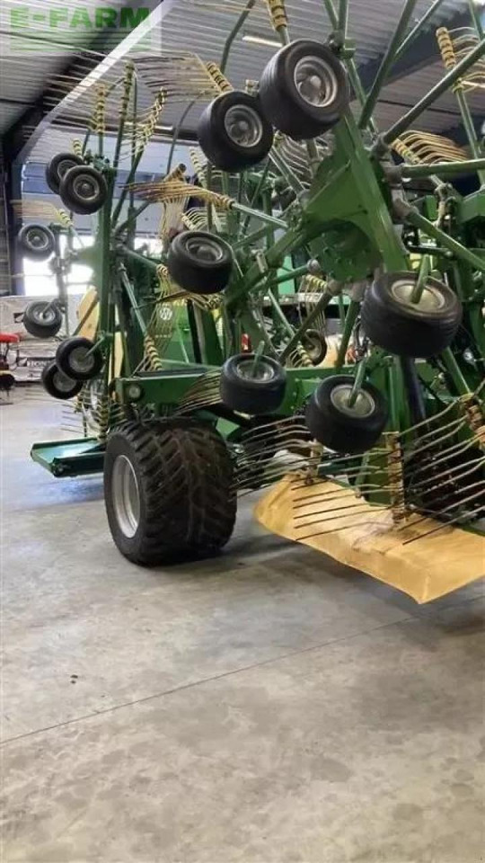 Krone swadro tc 1370 demo - Szénaforgató: 5 kép. Krone swadro tc 1370 demo - Szénaforgató: 5 kép.
