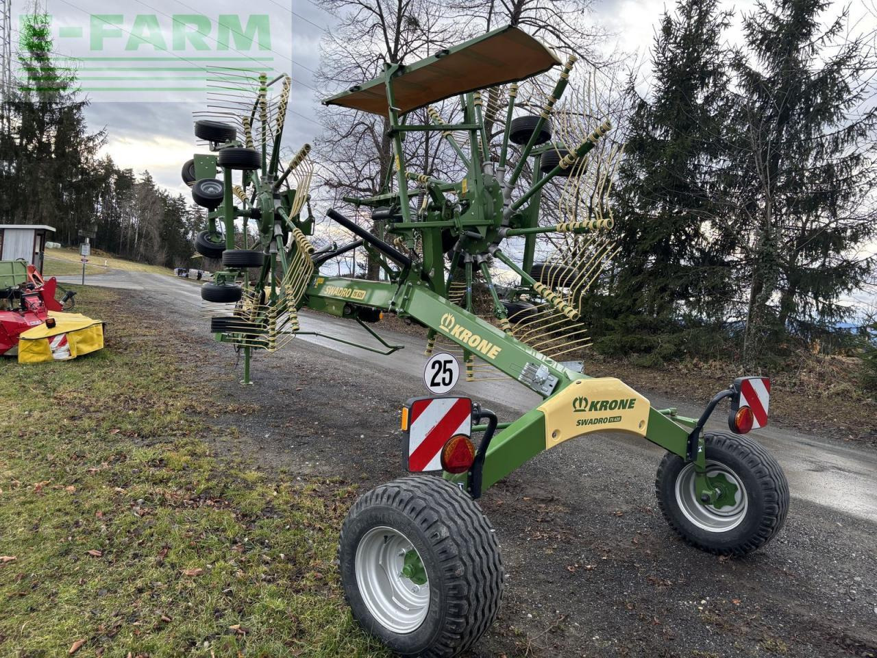 Krone swadro ts 620 - Szénaforgató: 4 kép. Krone swadro ts 620 - Szénaforgató: 4 kép.
