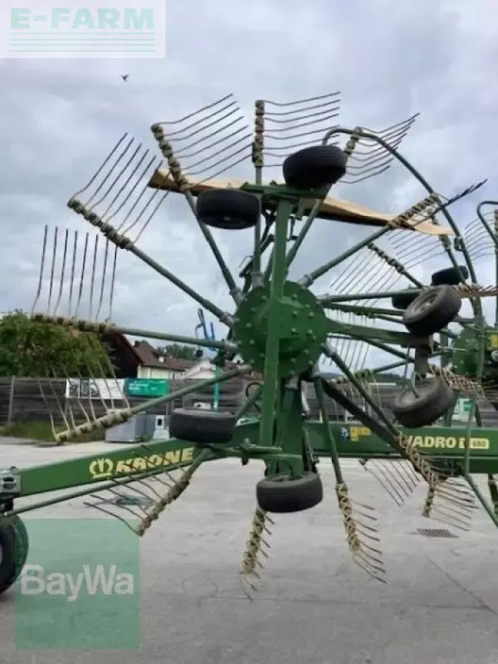 Krone swadro ts 680 - Szénaforgató: 2 kép. Krone swadro ts 680 - Szénaforgató: 2 kép.