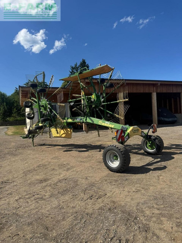 Krone swadro ts 680 twin - Szénaforgató: 4 kép. Krone swadro ts 680 twin - Szénaforgató: 4 kép.