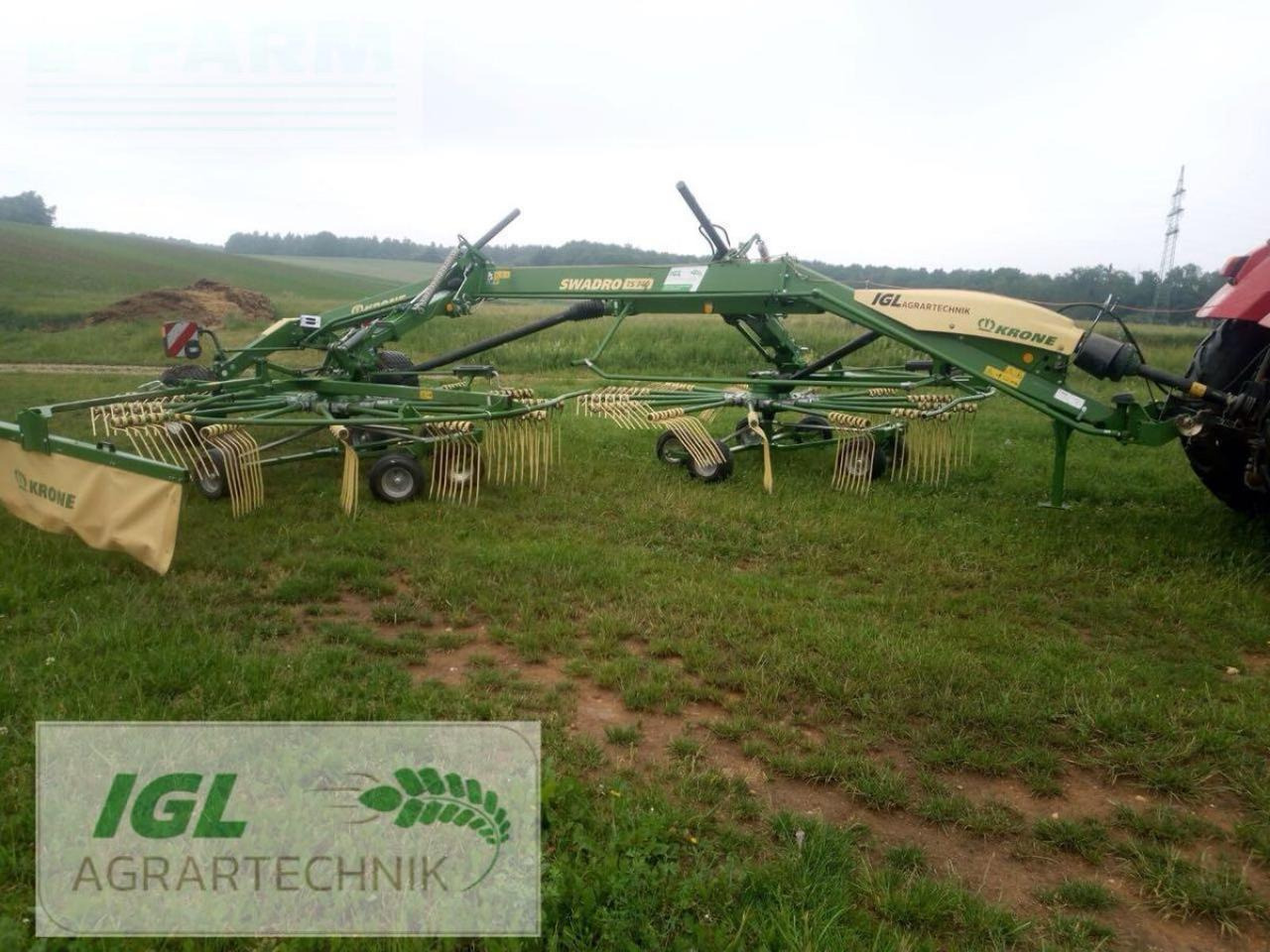 Krone swadro ts 740 - Szénaforgató: 2 kép. Krone swadro ts 740 - Szénaforgató: 2 kép.