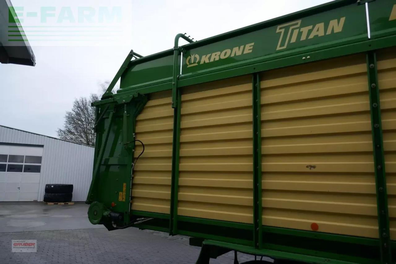 Krone titan r/54 gl - Rendfelszedő: 4 kép. Krone titan r/54 gl - Rendfelszedő: 4 kép.