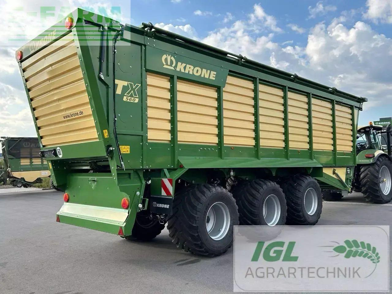 Krone tx 560 - Mezőgazdasági billenőpótkocsi: 5 kép. Krone tx 560 - Mezőgazdasági billenőpótkocsi: 5 kép.