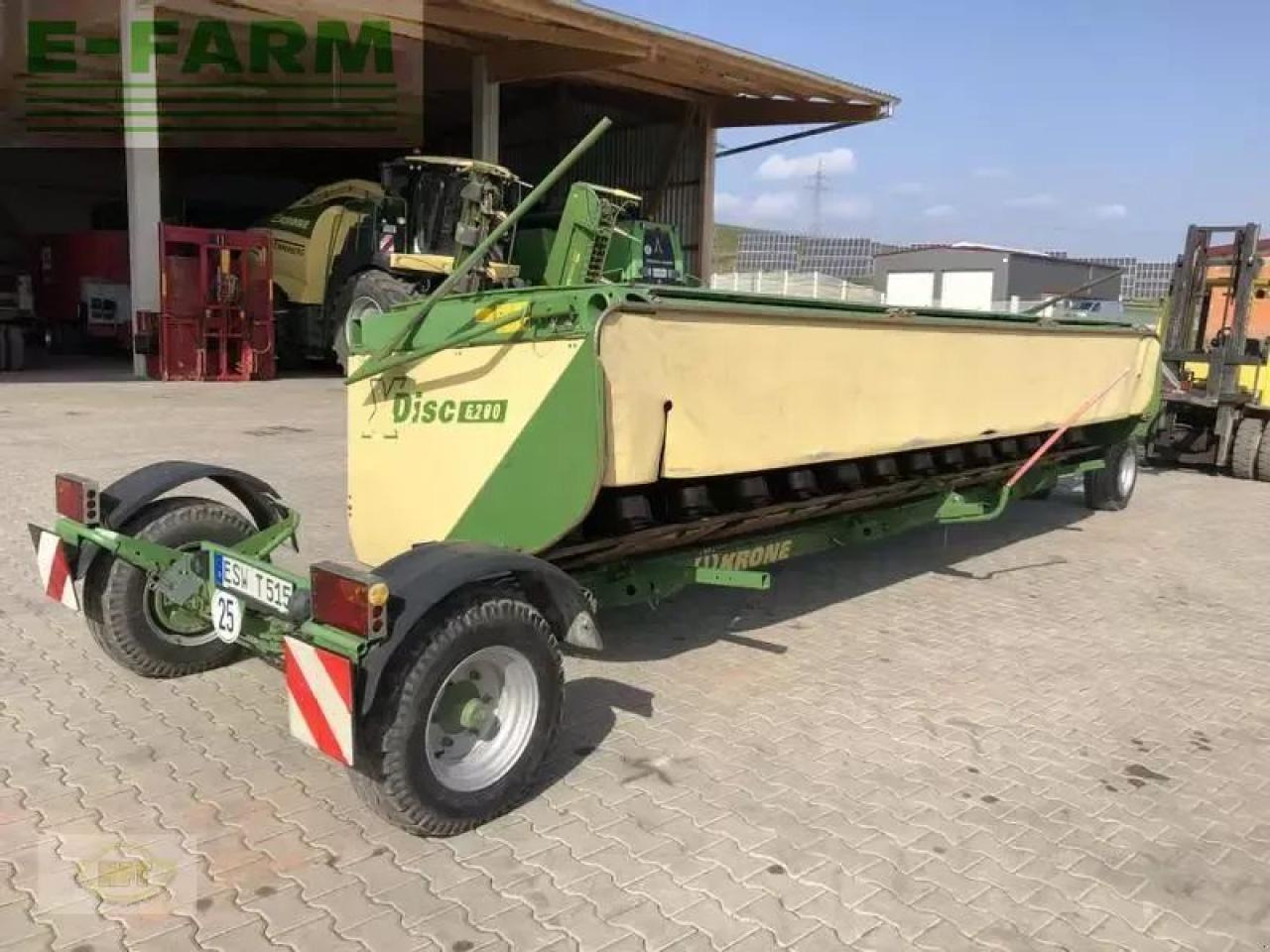 Krone x- disc 6200 - Takarmánybetakarító gép: 1 kép. Krone x- disc 6200 - Takarmánybetakarító gép: 1 kép.