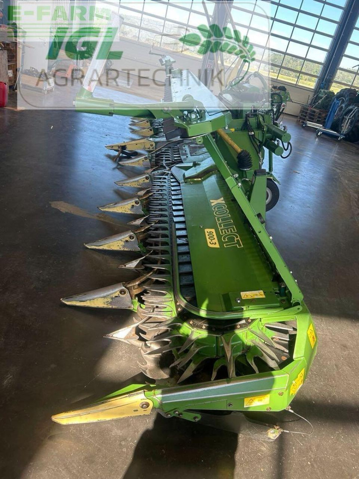 Krone xcollect 900-3 - Takarmánybetakarító gép: 2 kép. Krone xcollect 900-3 - Takarmánybetakarító gép: 2 kép.