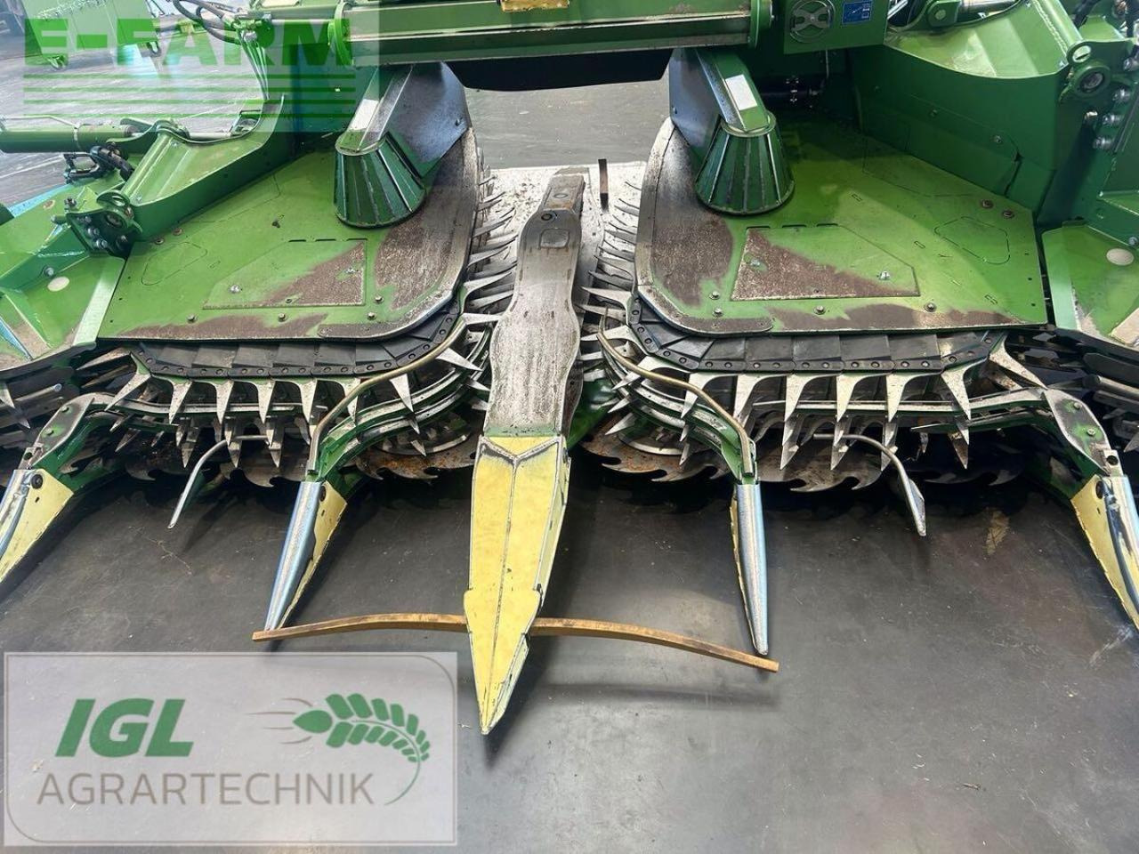 Krone xcollect 900-3 - Takarmánybetakarító gép: 5 kép. Krone xcollect 900-3 - Takarmánybetakarító gép: 5 kép.
